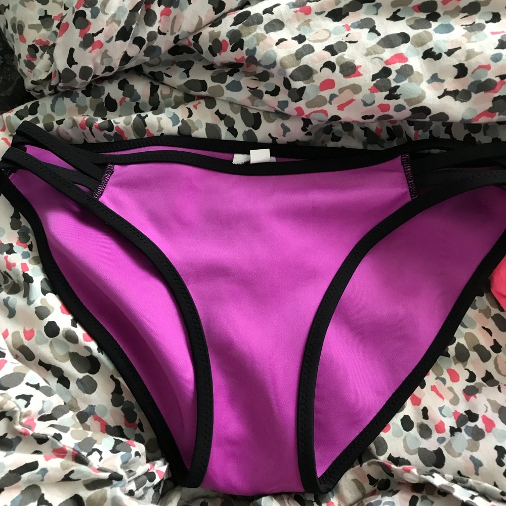 Bathing suit bottoms